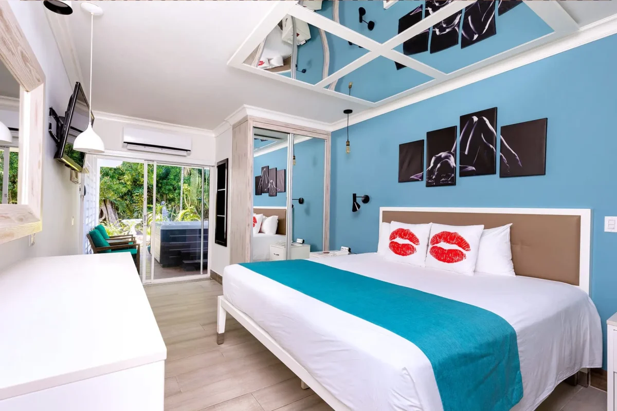 Nude side Hot Tub Garden View room